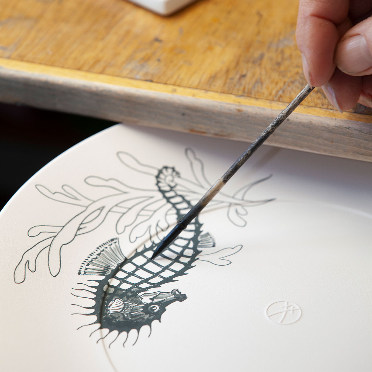 Plate flat  22.5 cm motif seahorse