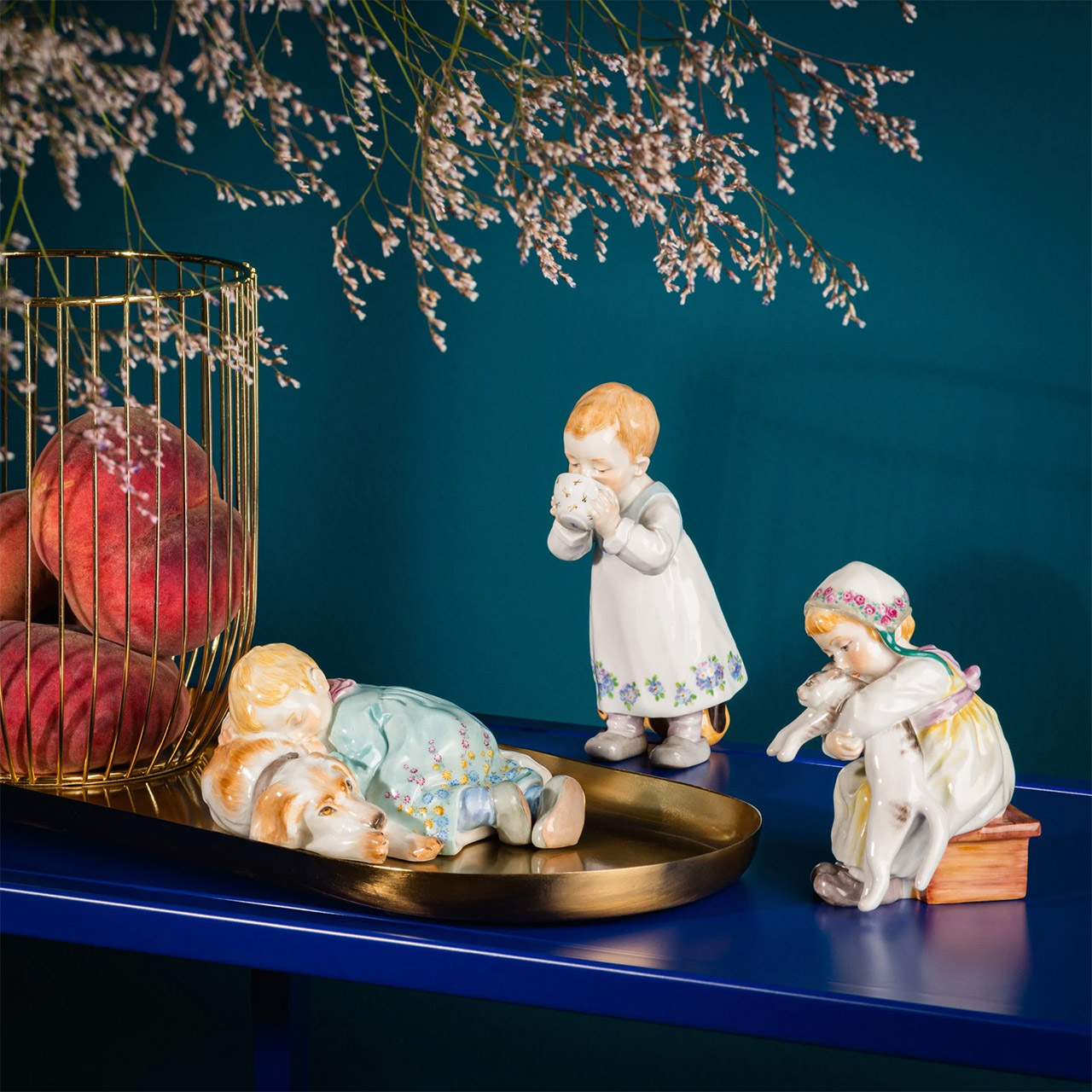 Child with Dog 11 cm, Person, Figur, Kunst, Porzellan, Töpferei