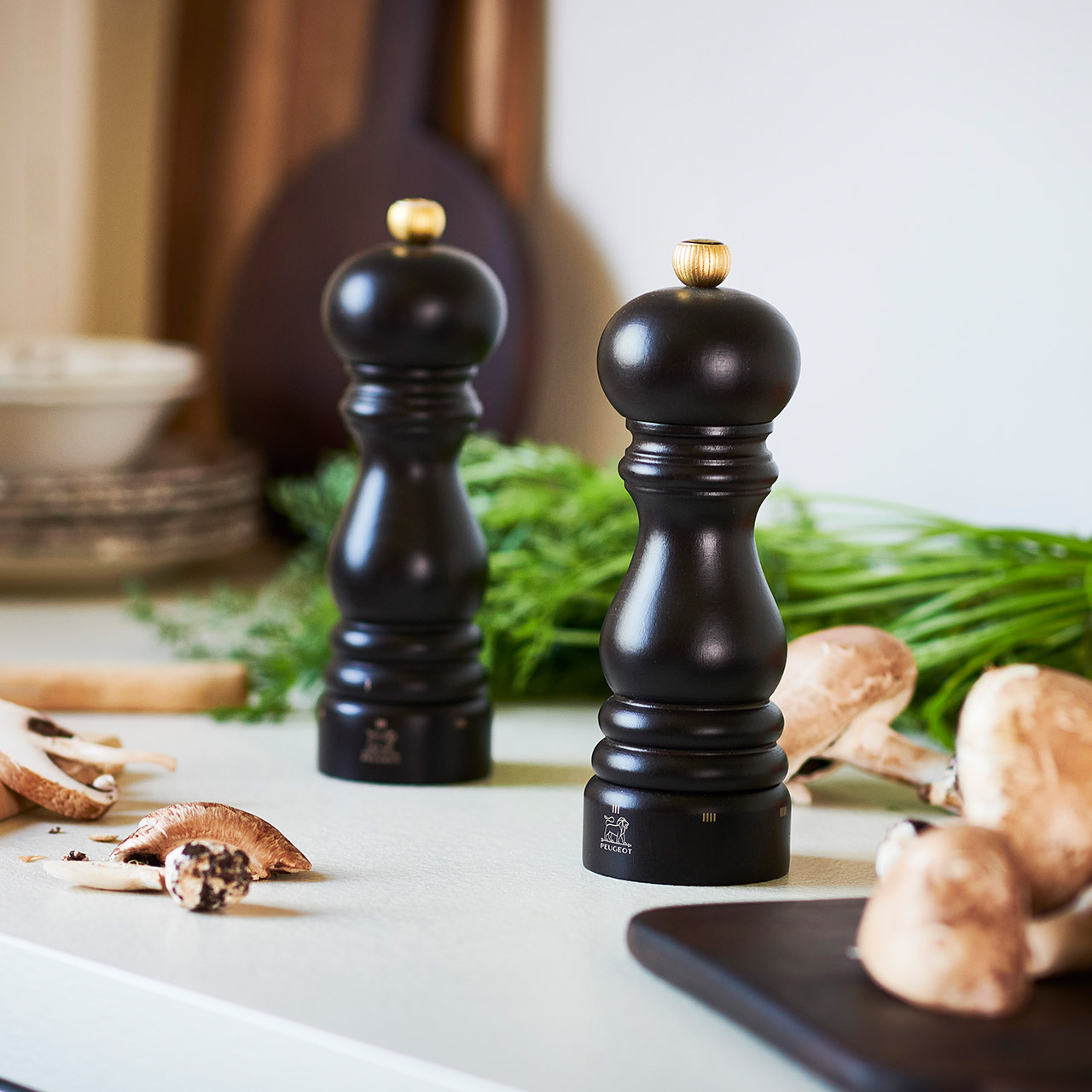 Pepper Mill 12 cm chocolate