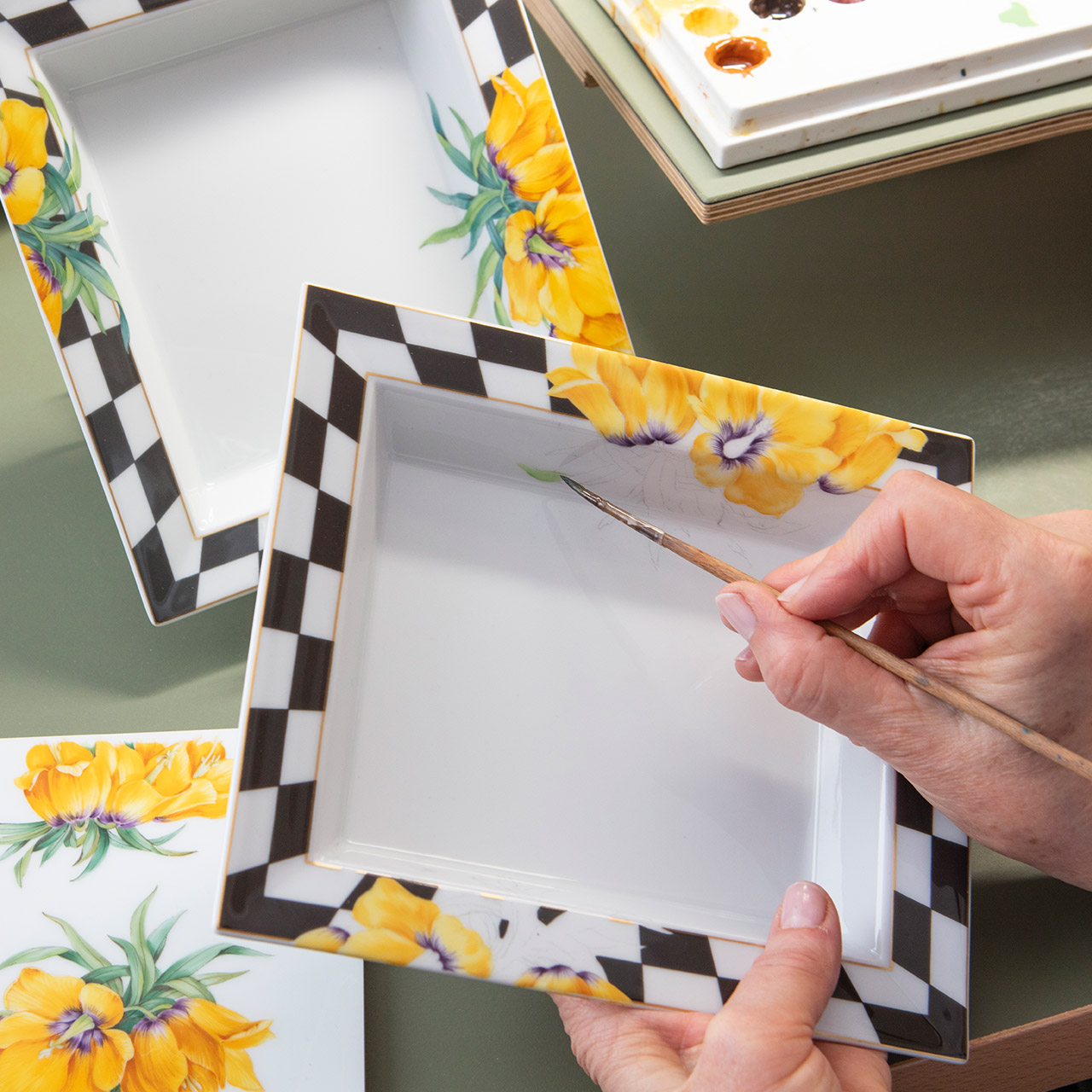 Vide-poche 21x18.5 cm Chess Flowers