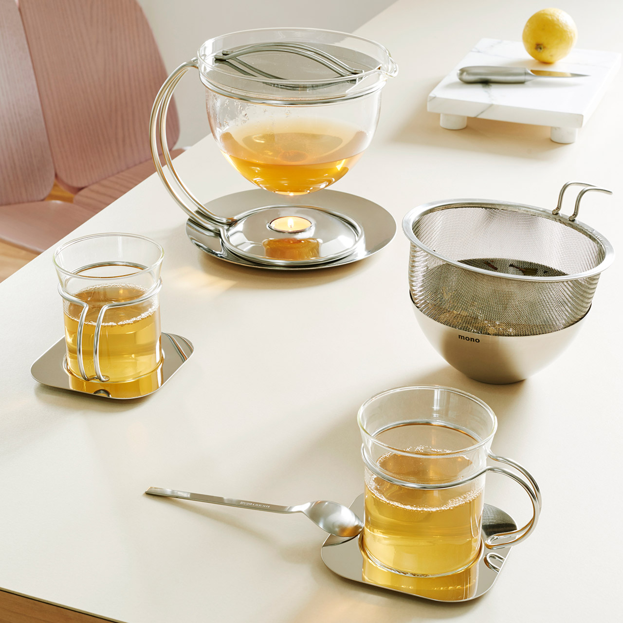 Tea Pot with integrated Warmer, Pokal, Besteck, Löffel