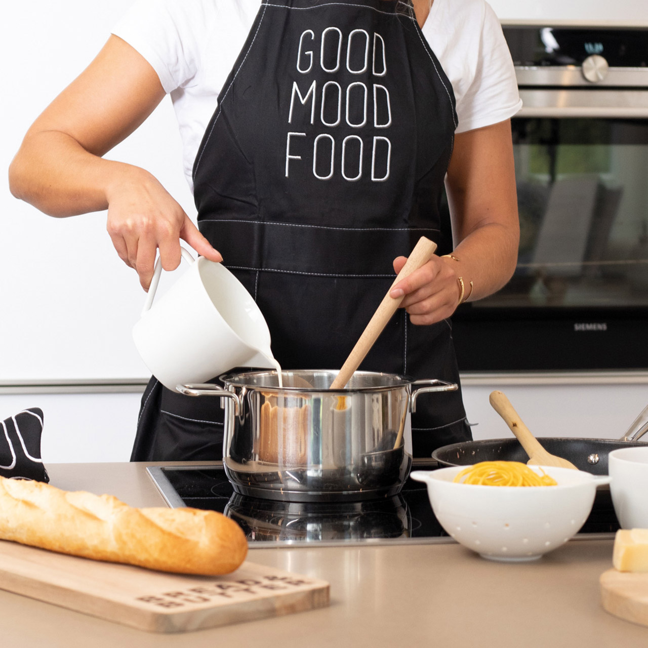 measuring jug Zuviel des Guten 0.7 l, Brot, Essen