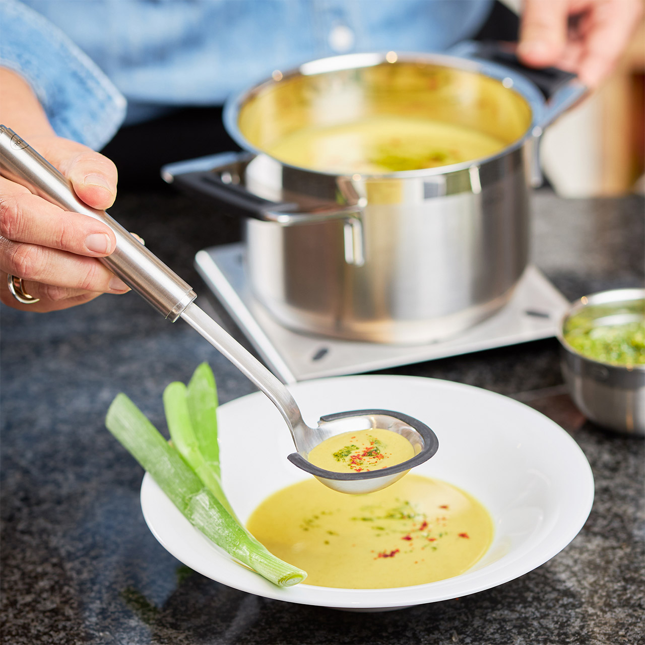 Sauce Spoon with Silicone Edge, Utensil für die Küche, Schöpfkelle, Besteck, Löffel