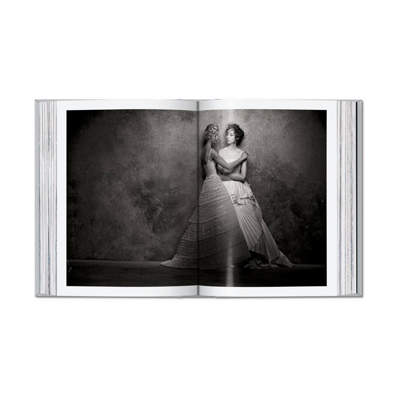 Coffee Table Book Peter Lindbergh. Dior. 40th. Ed., Erwachsener, Weiblich, Person, Frau, Braut