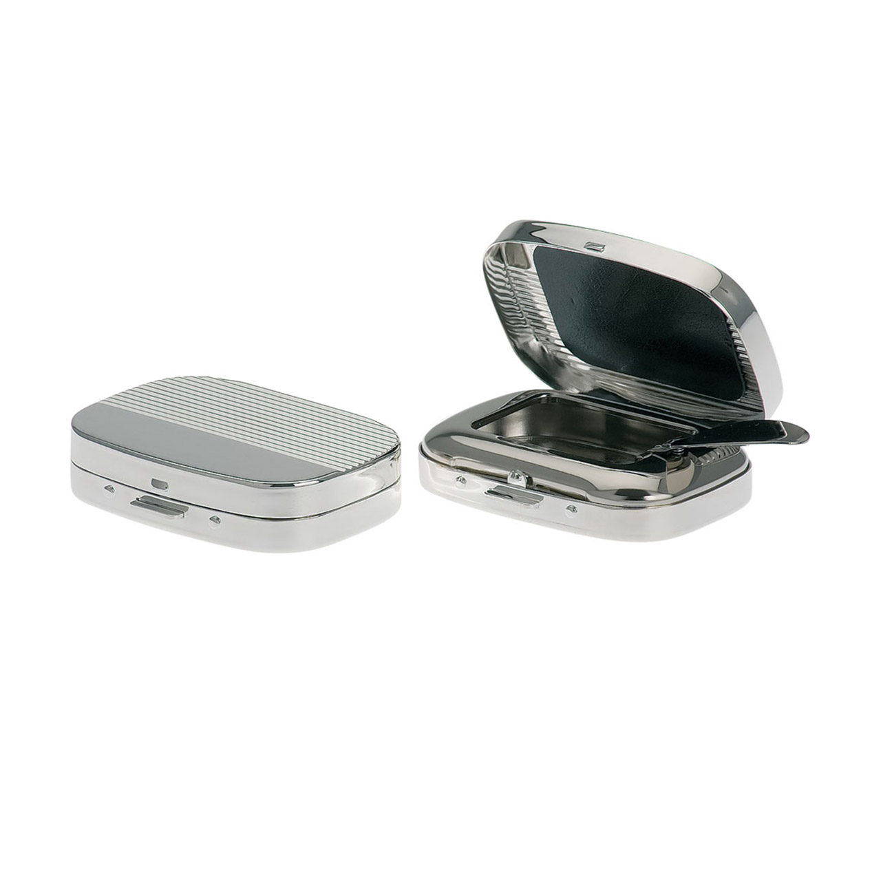 Pocket ashtray chrome-plated