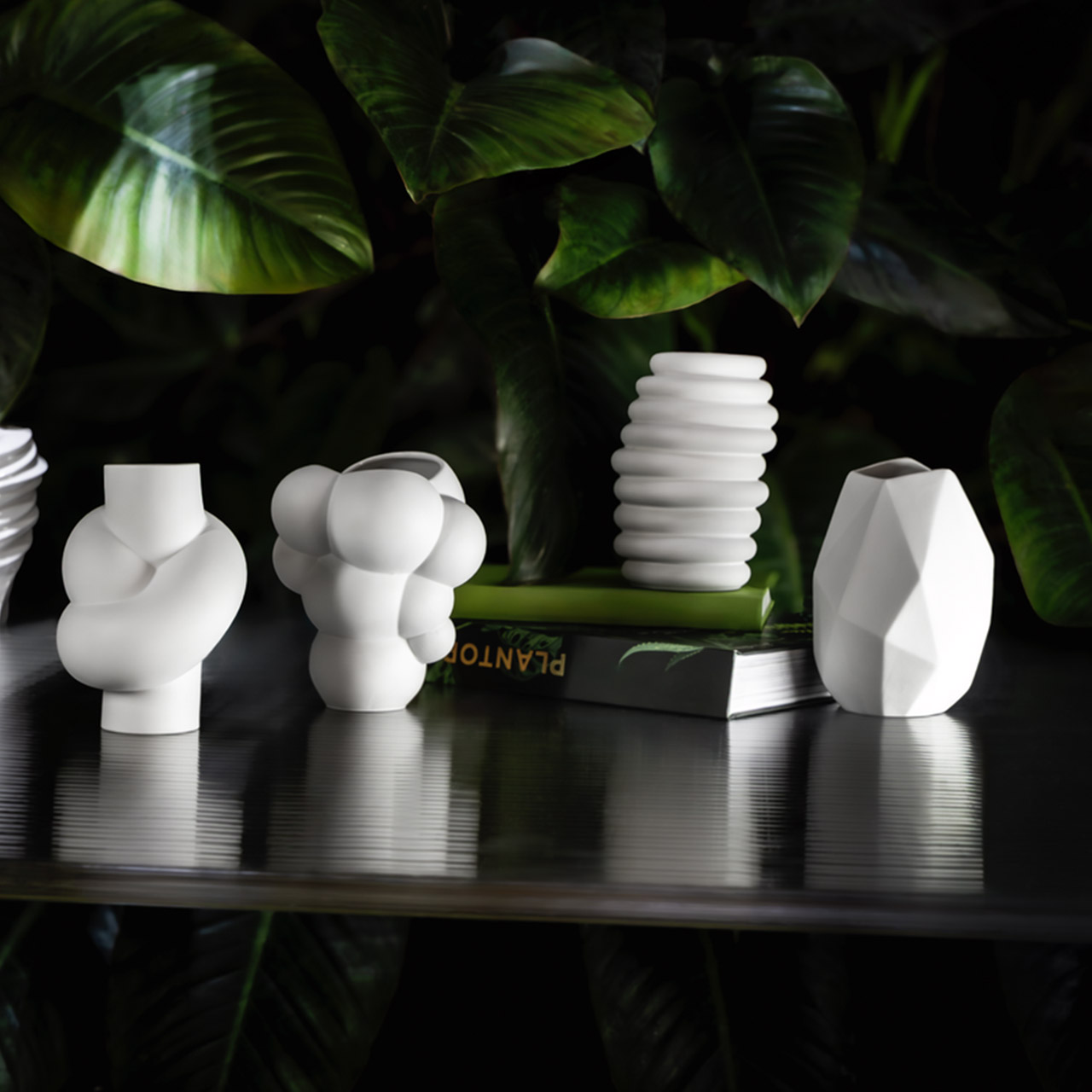 Vase 14 cm matt white, Licht, Töpferei, Sphäre, Pflanze, Tischplatte