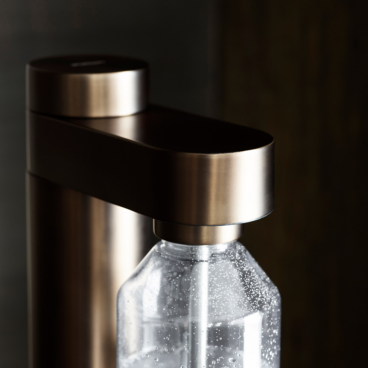 Carbonator dark brown metallic