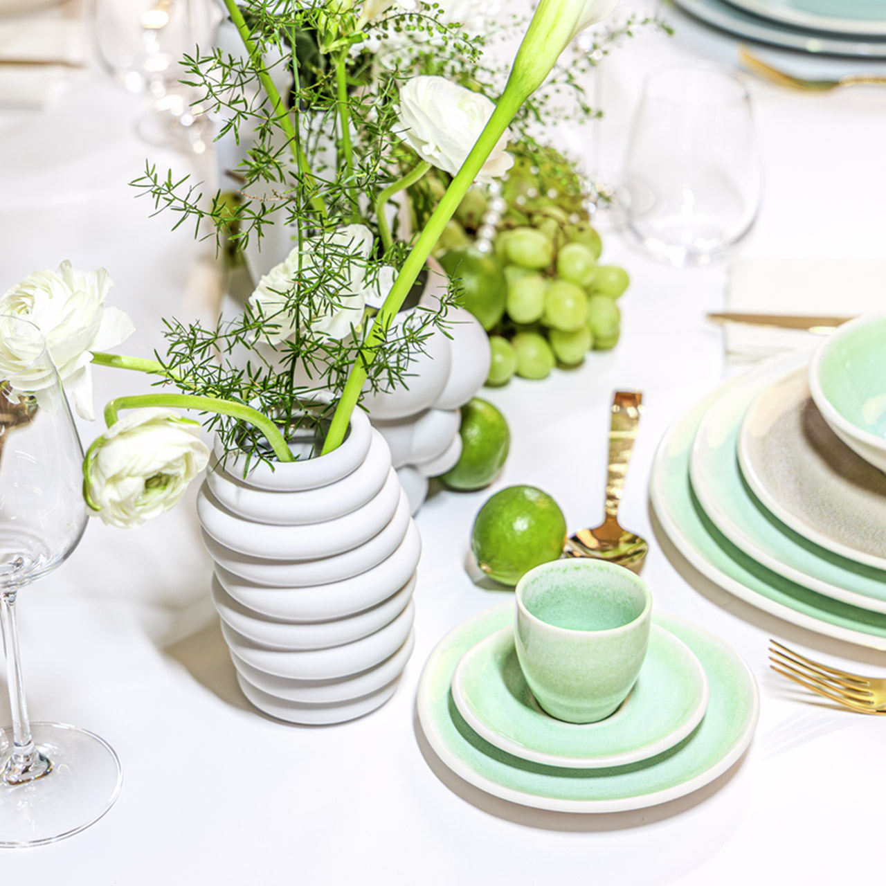 Vase 14 cm white matt, Moebel, Tabelle, Tischplatte, Töpferei