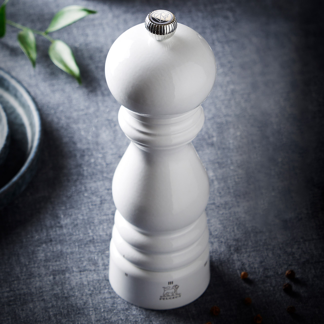 Pepper Mill 12 cm white lacquer, Flasche, Schach, Spiel, Glas, Töpferei
